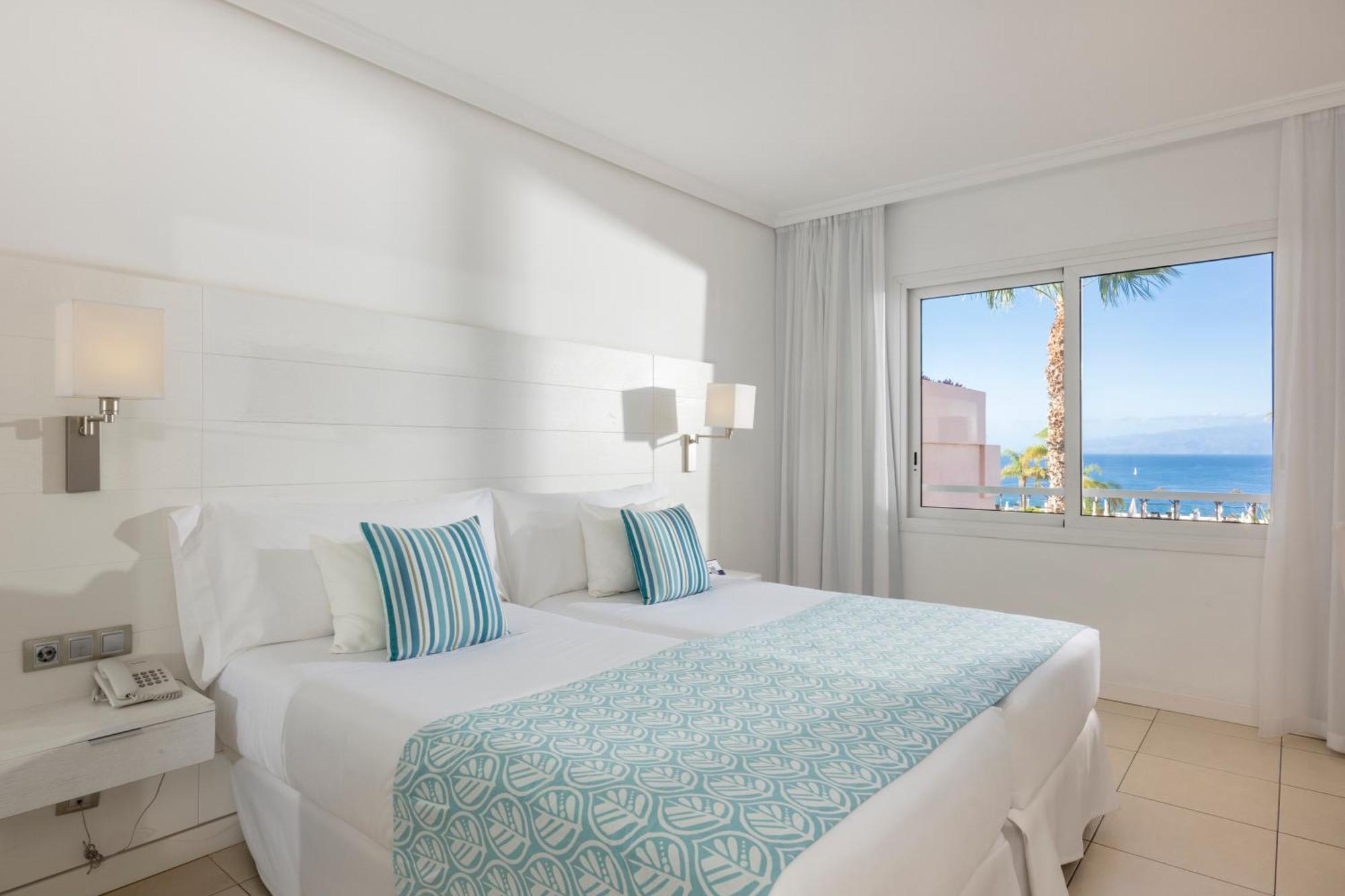 Landmar Costa Los Gigantes Family Resort Пуэрто-де-Сантьяго Экстерьер фото