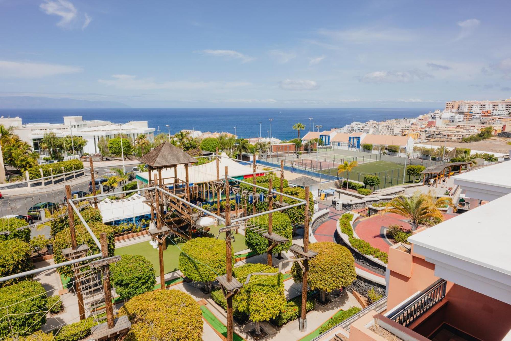 Landmar Costa Los Gigantes Family Resort Пуэрто-де-Сантьяго Экстерьер фото