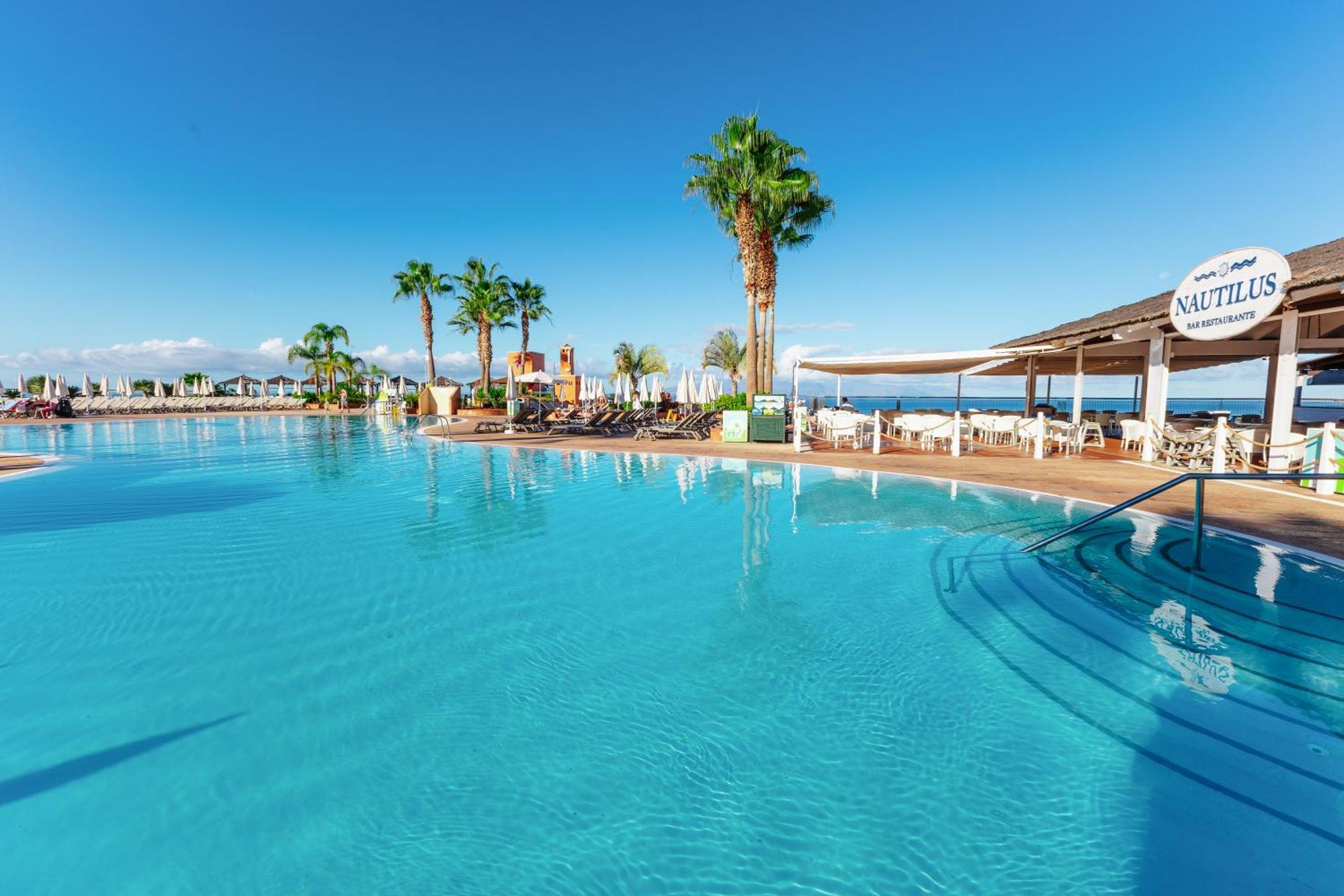 Landmar Costa Los Gigantes Family Resort Пуэрто-де-Сантьяго Экстерьер фото
